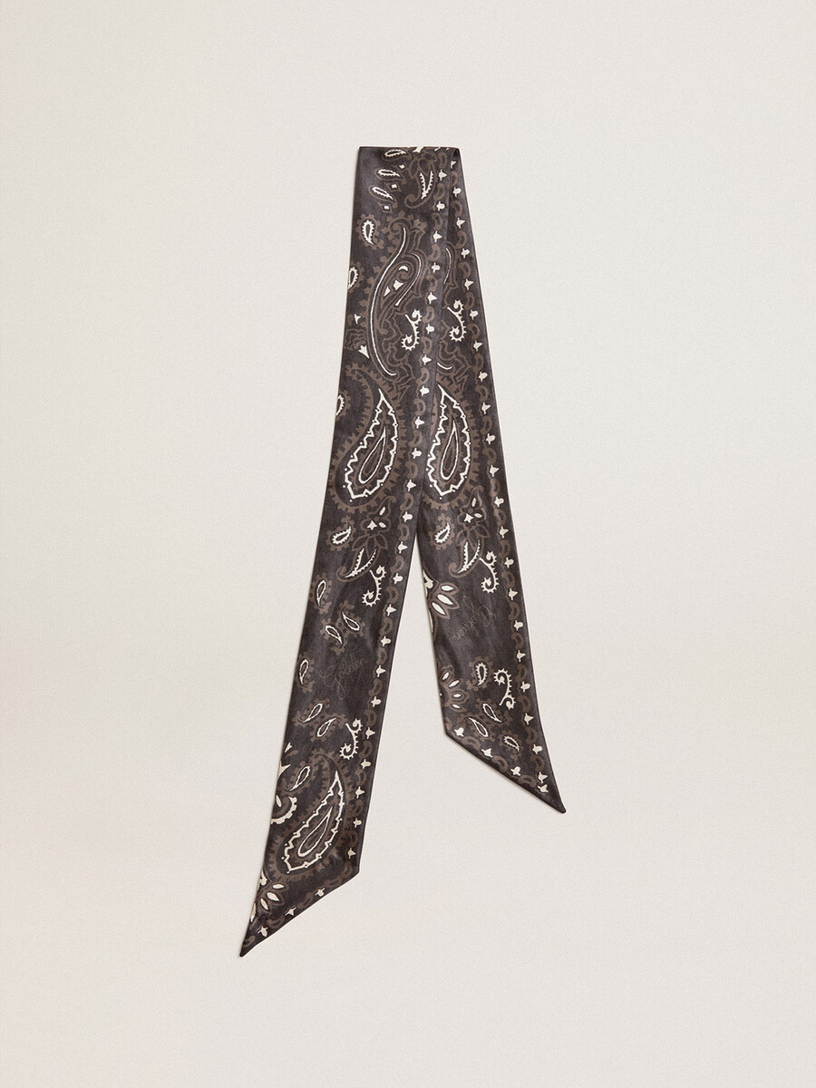 fita em sarja de seda preta com estampa paisley