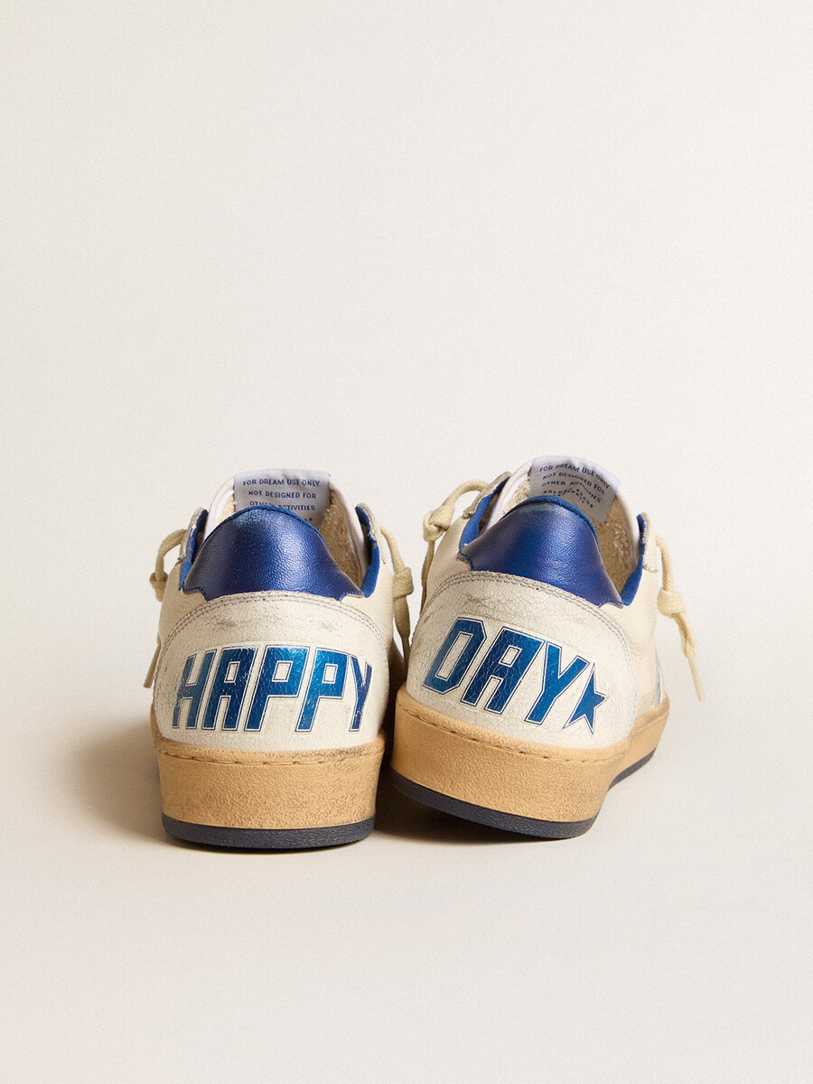 tênis ball star wishes masculino em couro napa branco com estrela azul brilhante e detalhe no calcanhar.