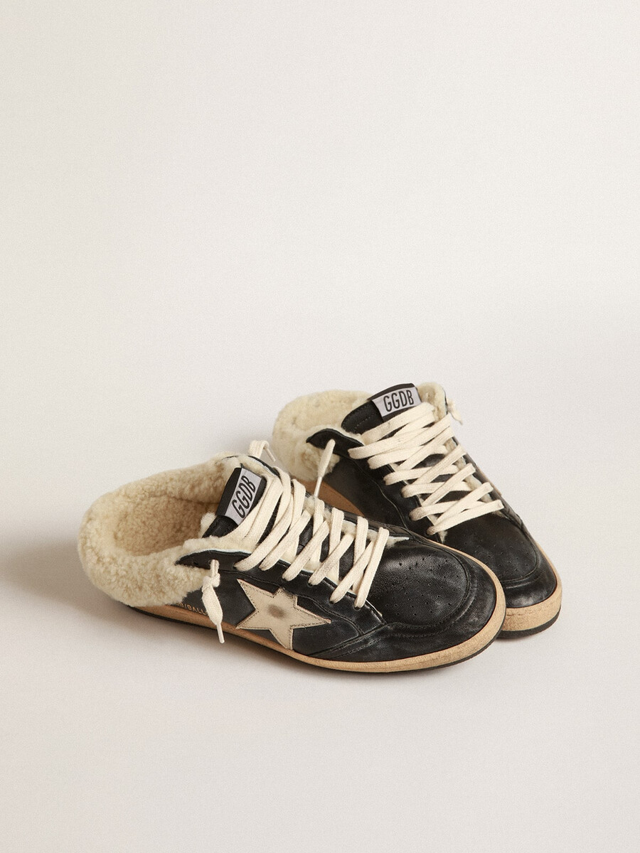 sapatos ball star em napa com estrela de platina e forro de pele de carneiro.