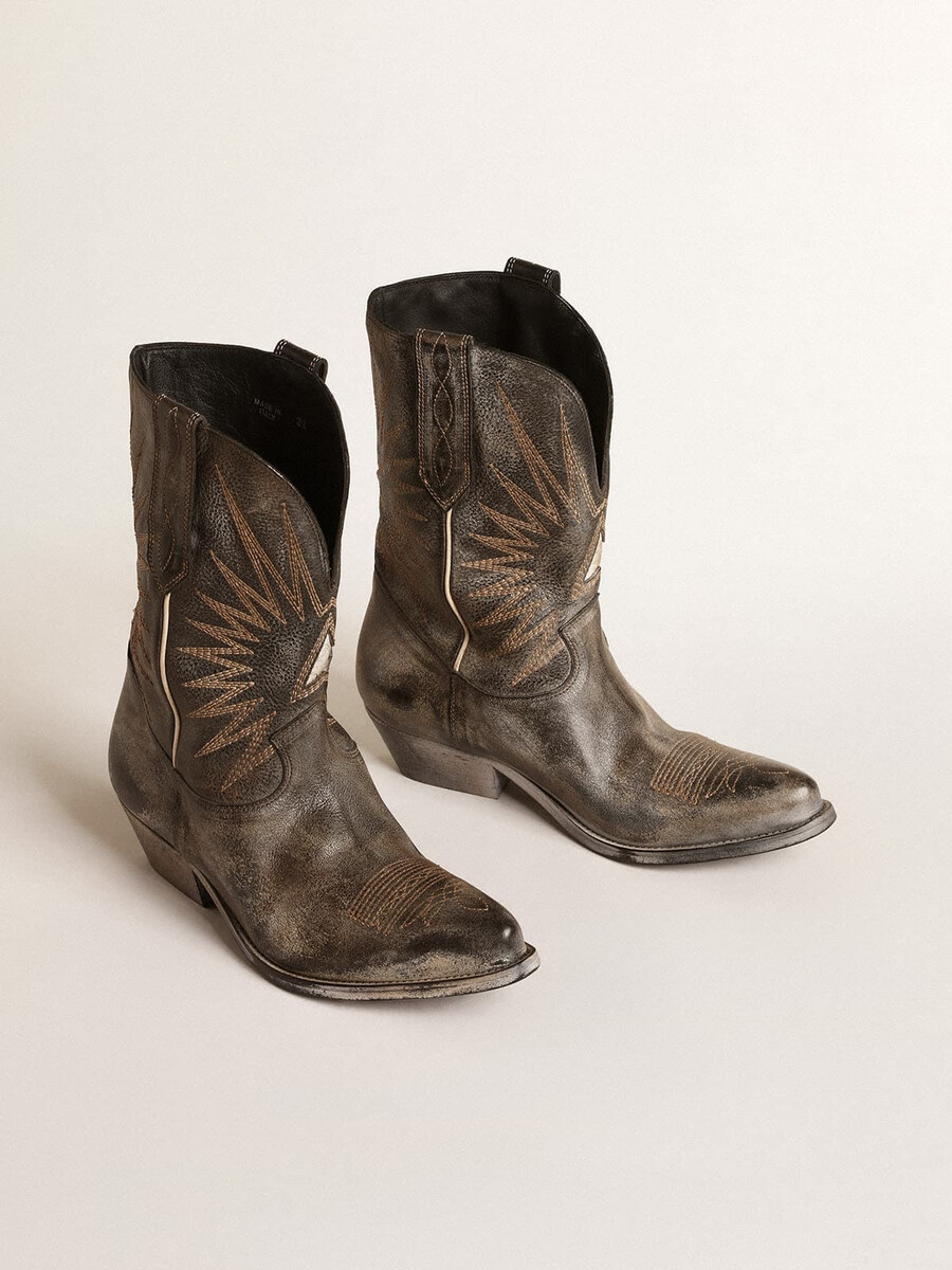 botas wish star masculinas de cano baixo em couro preto com estrela prateada