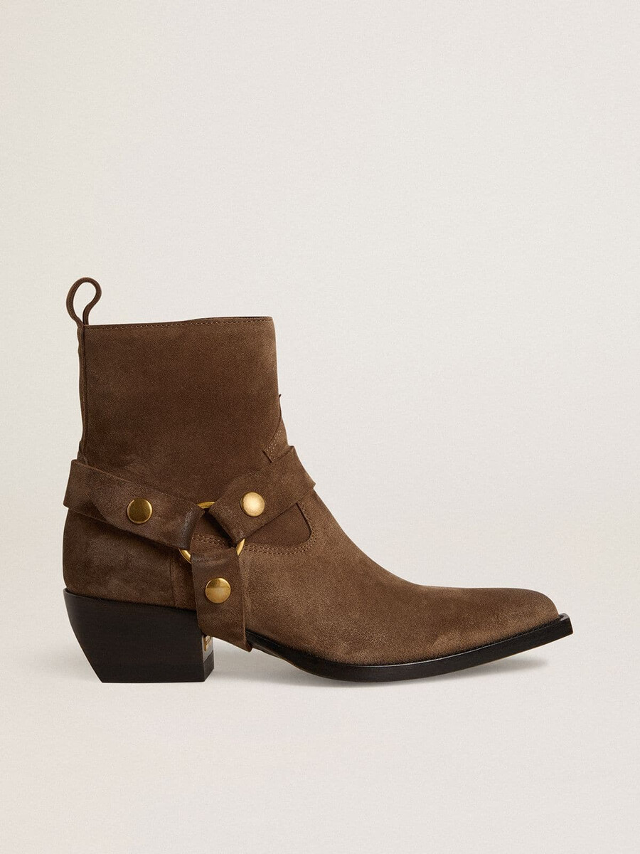 botas low debbie em camurça cinza-pombo com fivela removível.
