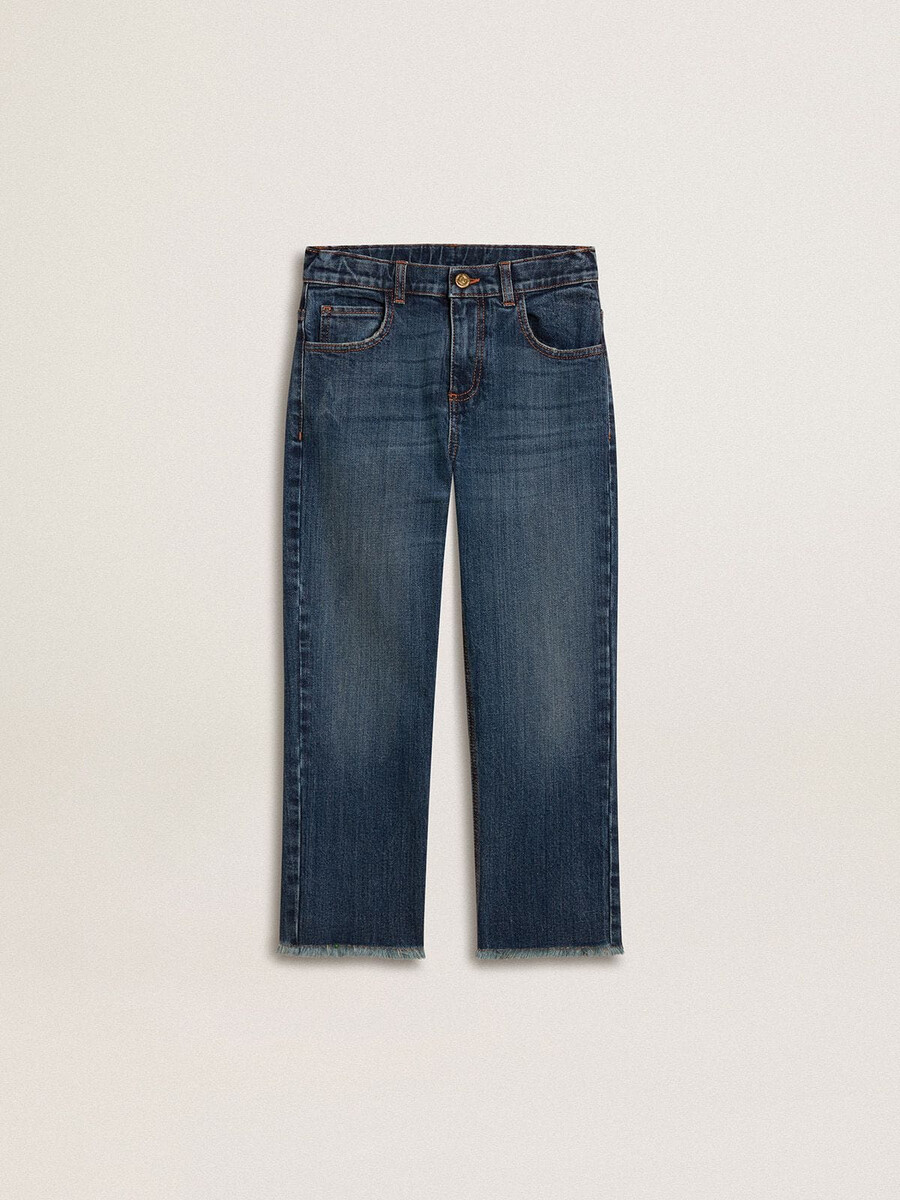 calça jeans infantil com barra desfiada e bordado.