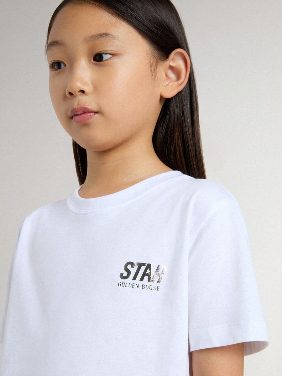 camiseta infantil branca de algodão com estampa prateada