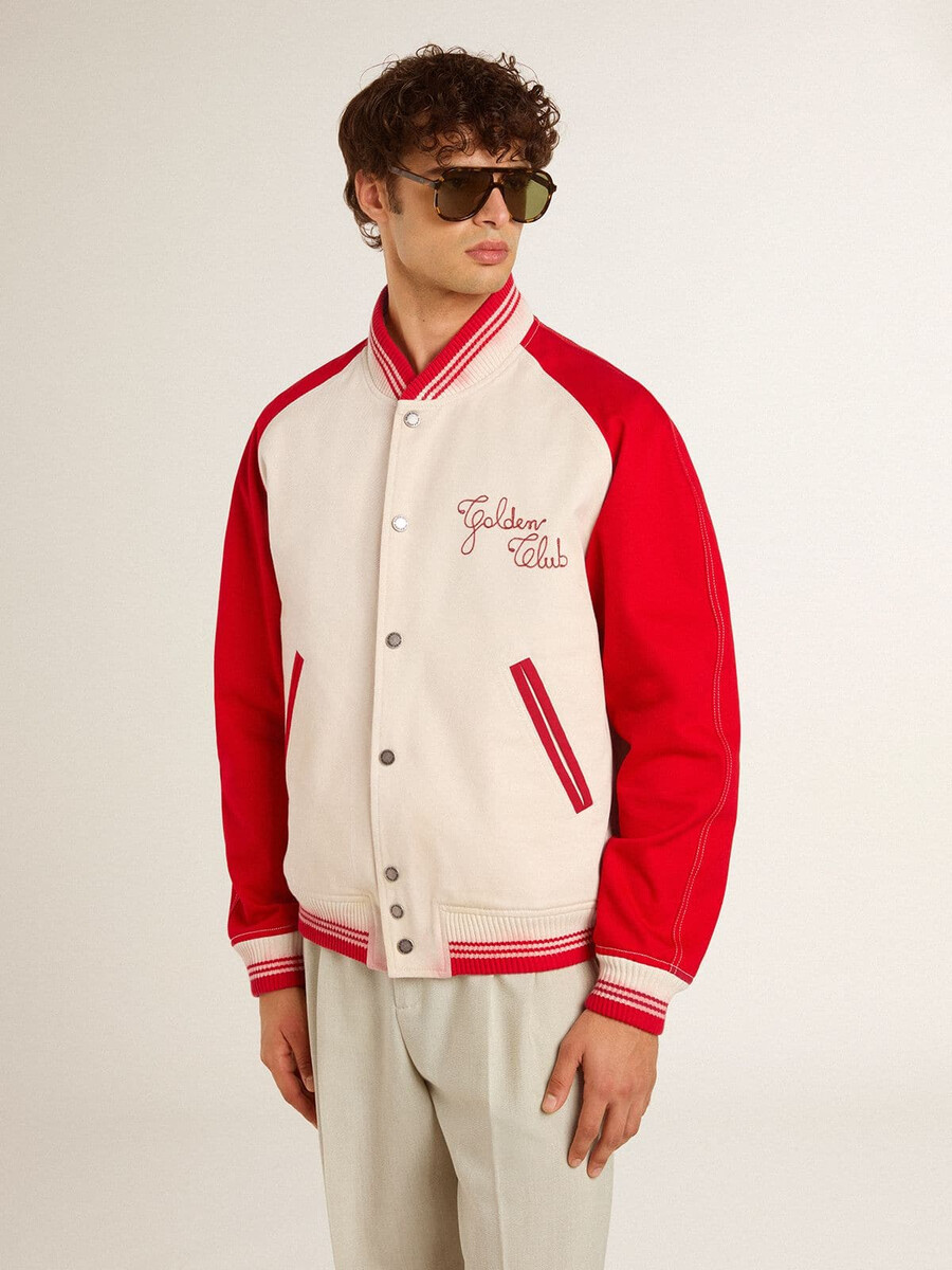 jaqueta bomber em branco e vermelho desgastado com bordado.