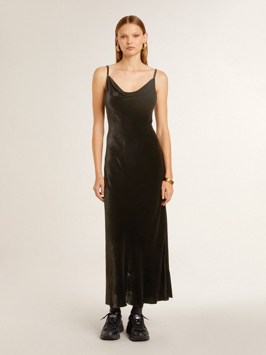 vestido preto feminino estilo slip com efeito veludo