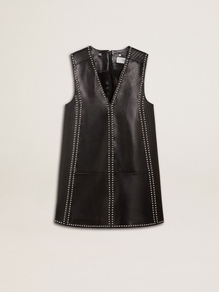 vestido feminino preto em couro napa com tachas.