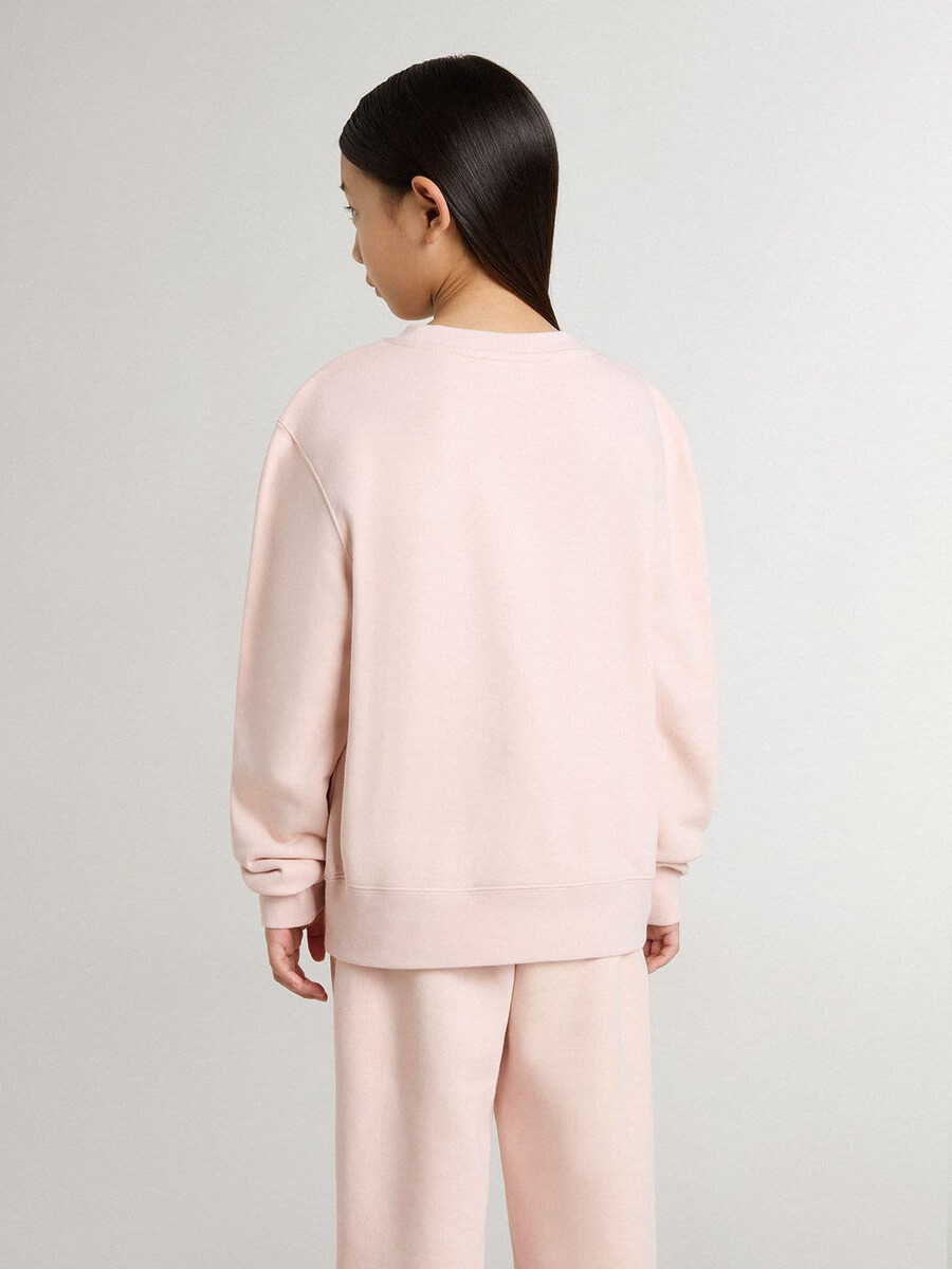 moletom rosa feminino com letras rosa na frente.