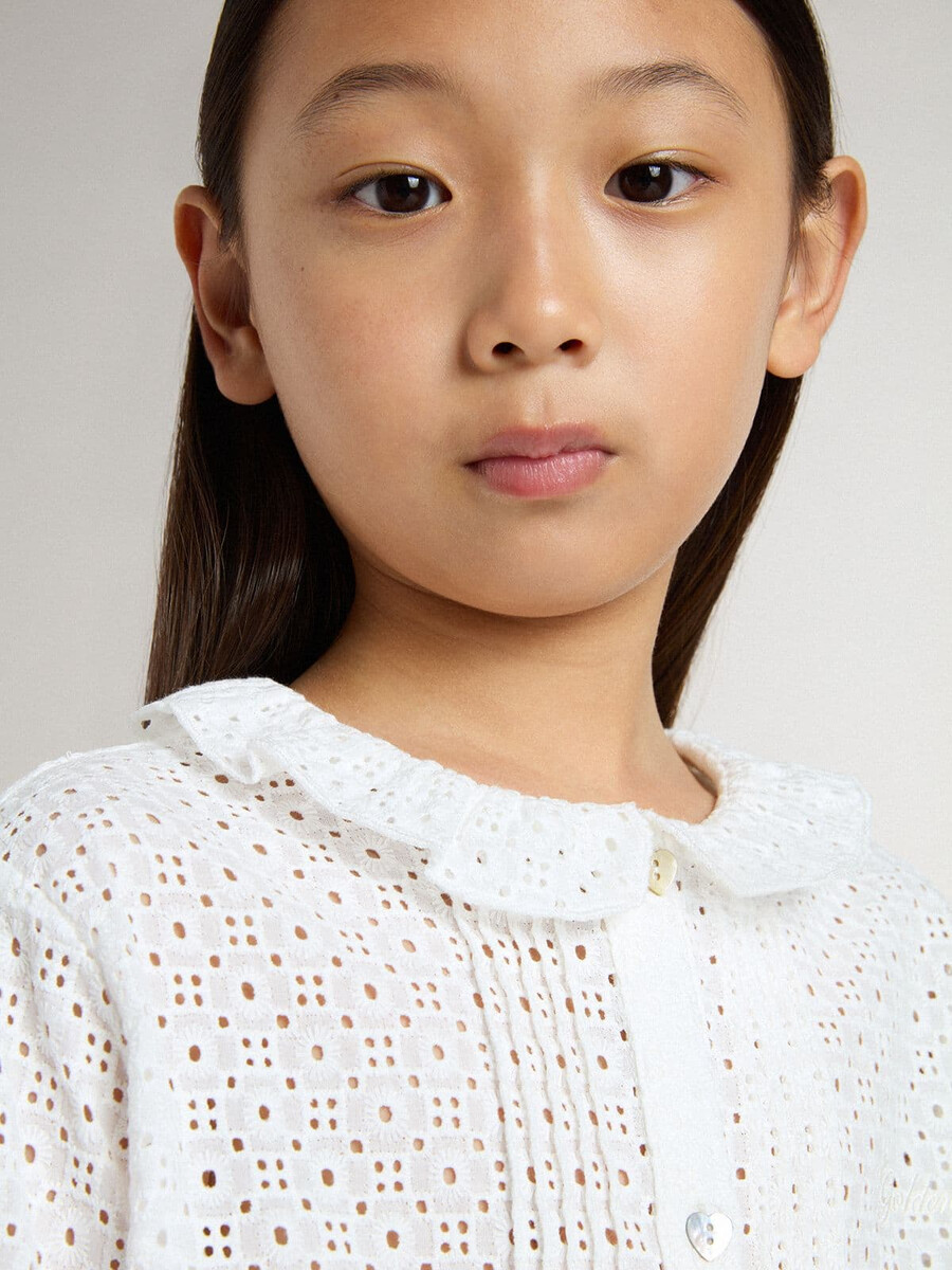camisa branca de algodão bordado inglês para menina
