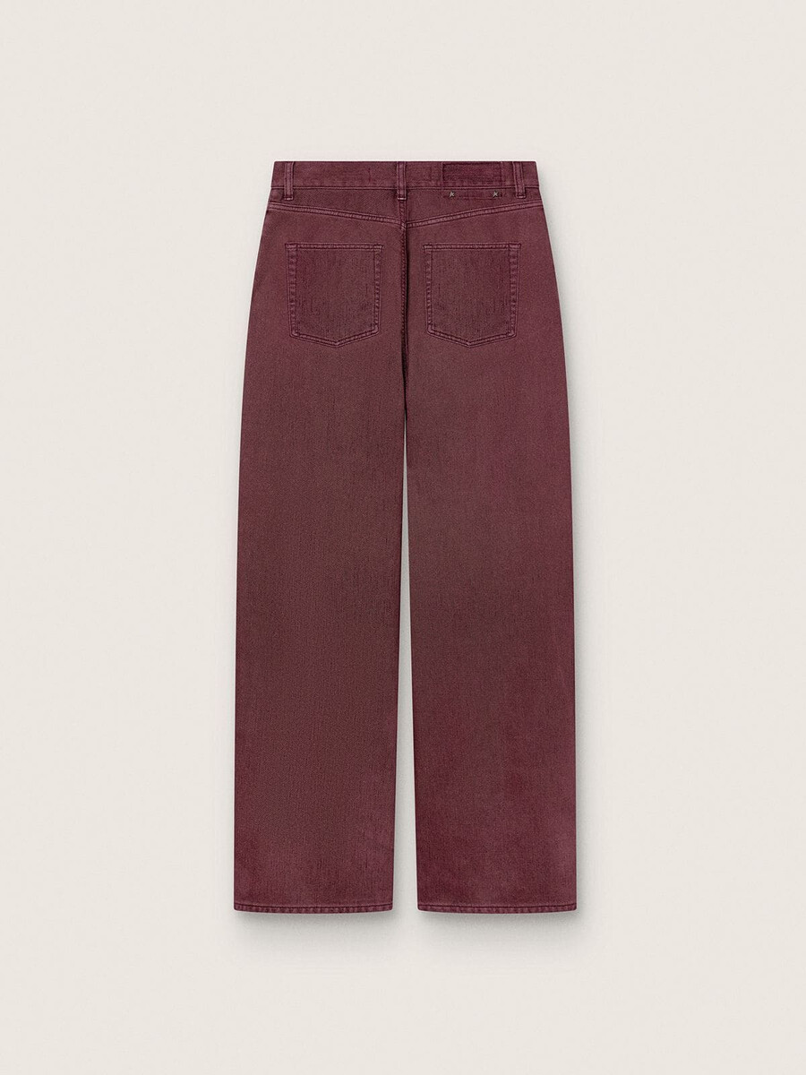 calça jeans feminina em denim bordô