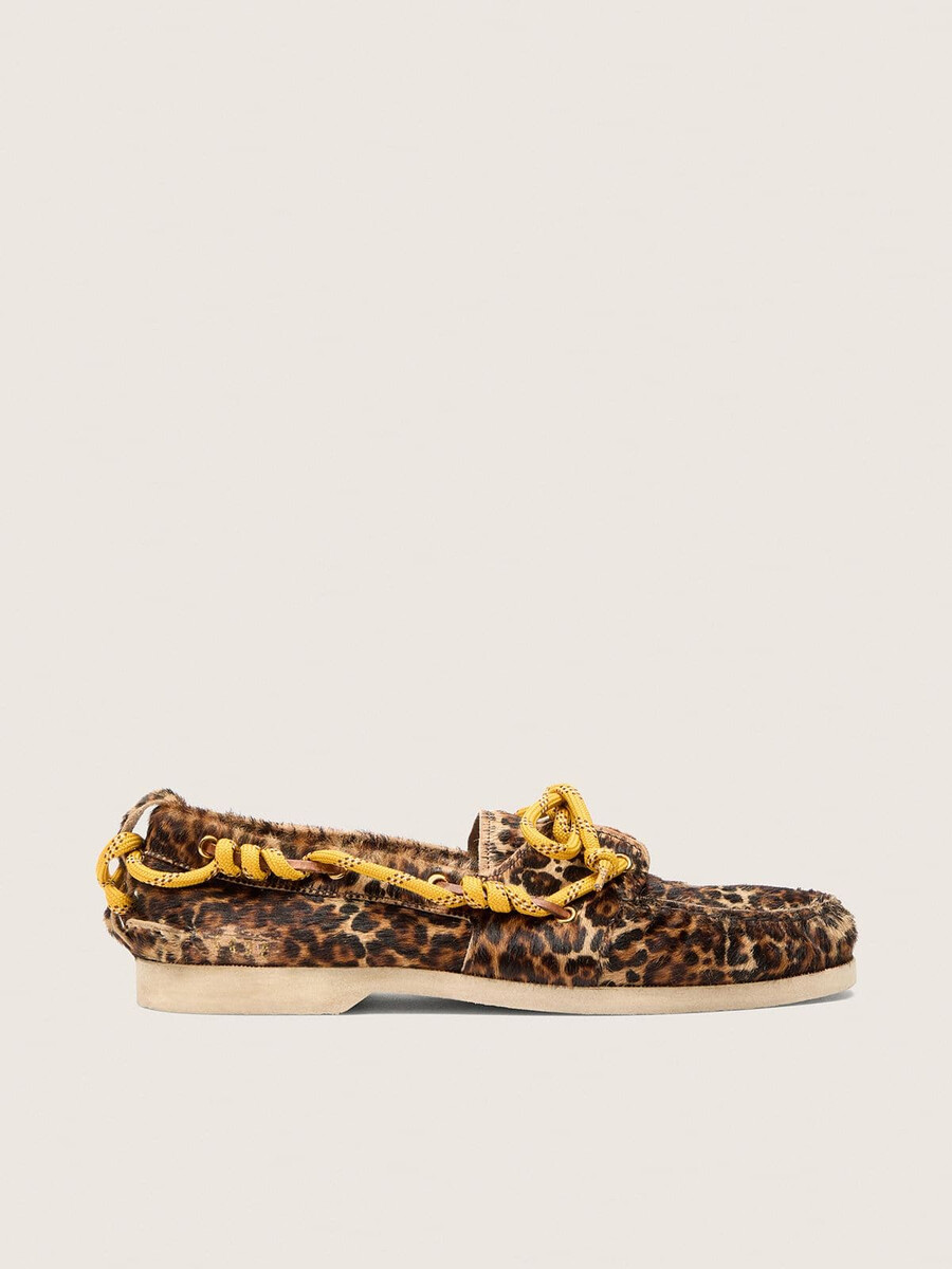 mocassim cruise masculino em pele de pônei com estampa de leopardo.