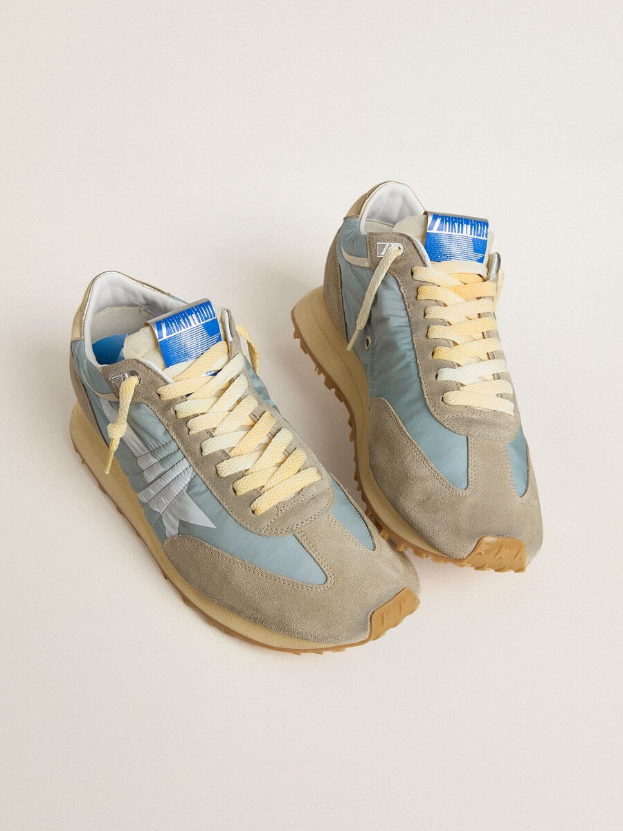 tênis marathon masculino com cabedal em nylon azul claro e estrela azul pastel