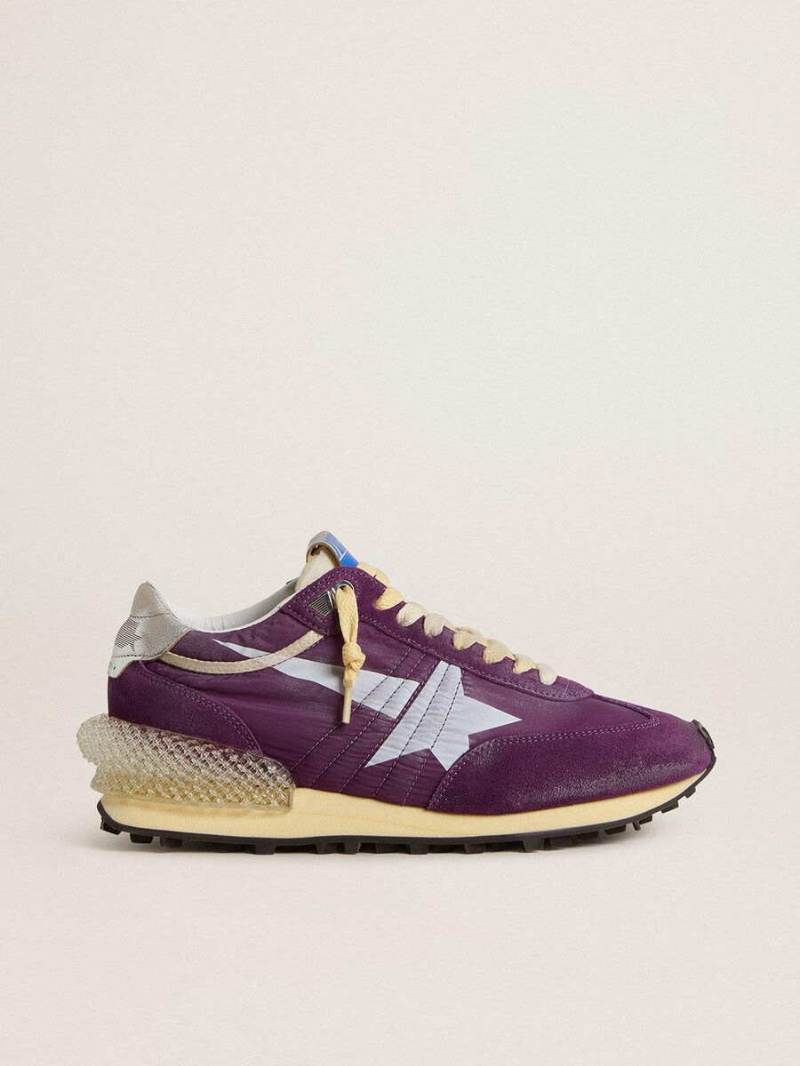 tênis marathon masculino com cabedal em nylon roxo e estrela branca.