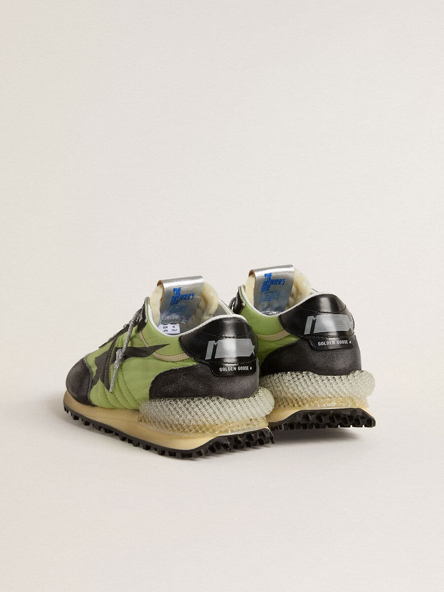 tênis marathon masculino com cabedal em nylon verde e estrela preta