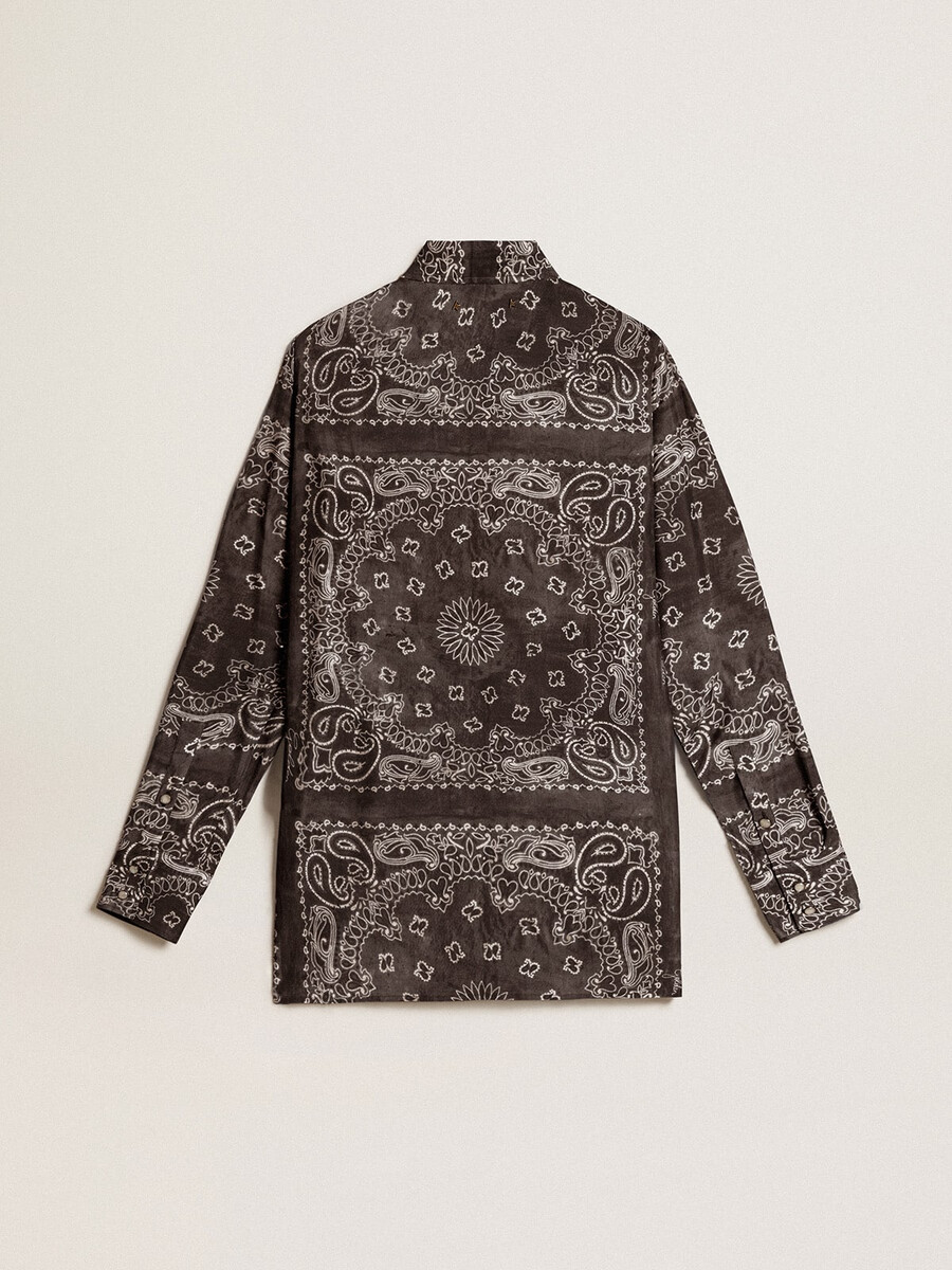 camisa de pijama cinza antracite com estampa paisley