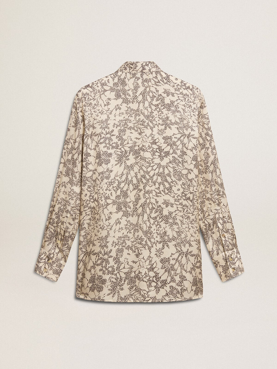 camisa de pijama feminina em mistura de seda com estampa floral.