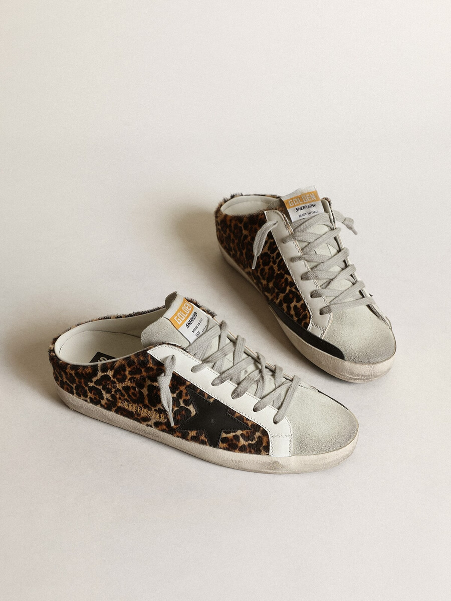 sapatilha feminina super-star em pele de pônei com estampa de leopardo e estrela preta