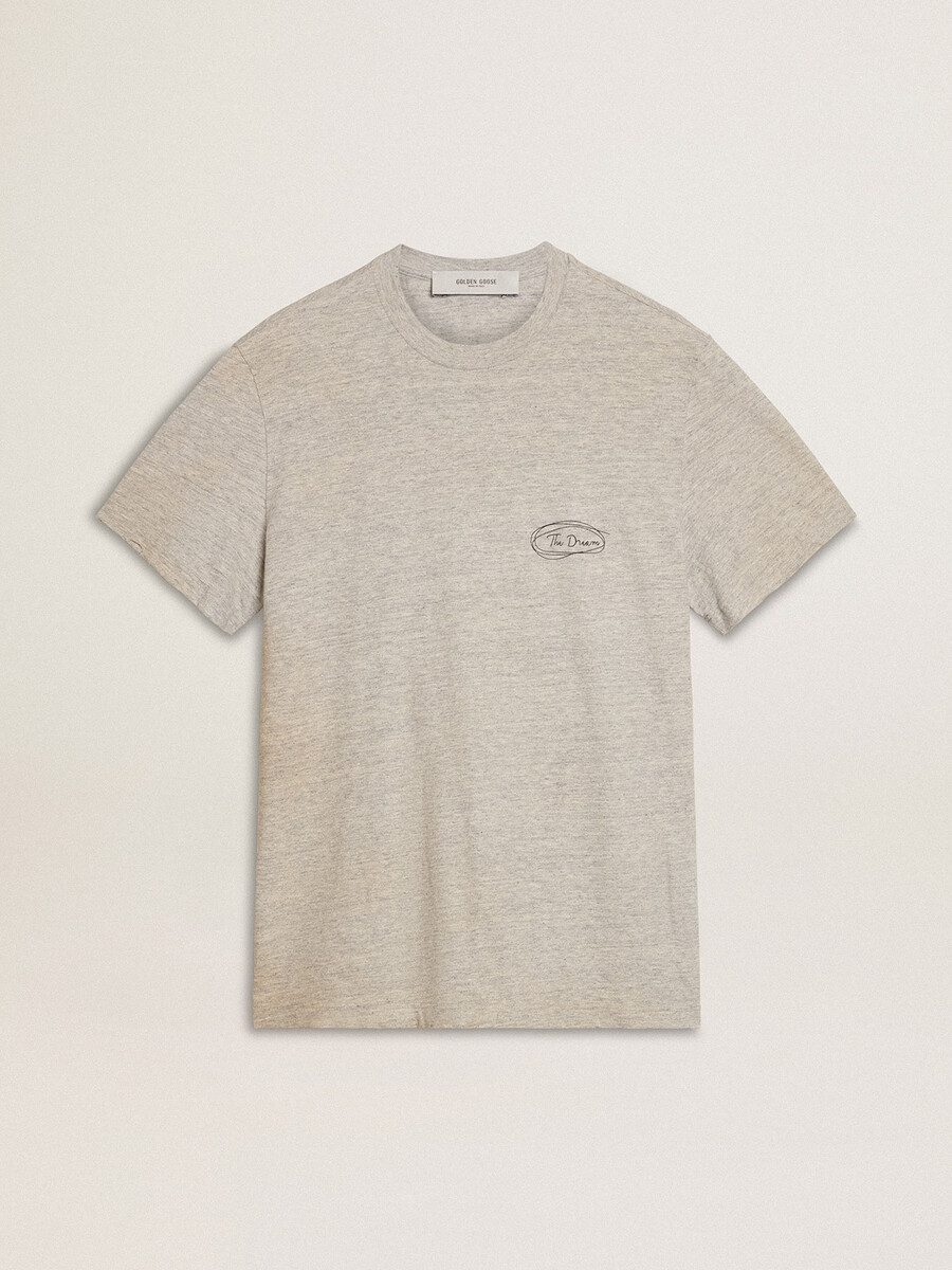 camiseta masculina cinza com letras pretas.